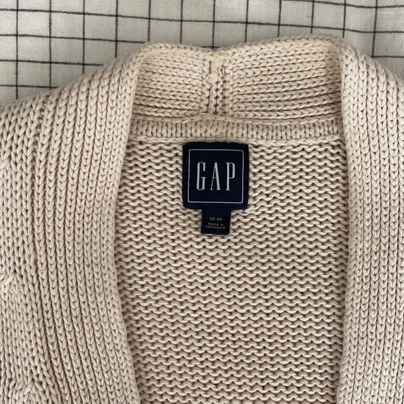 GAP Cotton Cream cardigan - Picture 3 of 6